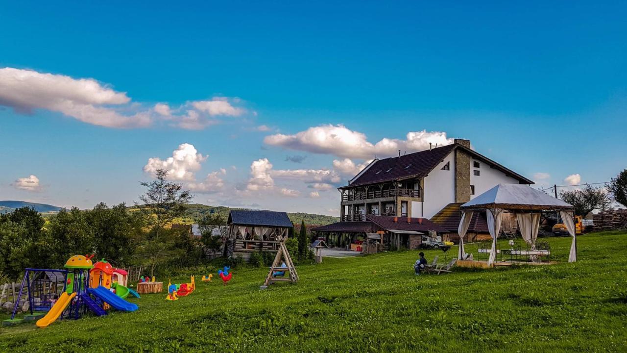 Maison d'hôtes Casa Bradet à Întorsura Buzăului Extérieur photo